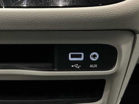 Certified 2019 Chrysler Pacifica Touring Plus w/ Cold Weather Group image 24