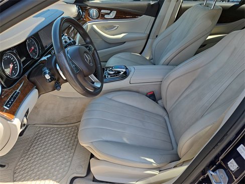 Used 2017 Mercedes-Benz E 300 4MATIC w/ Premium 3 Package image 16