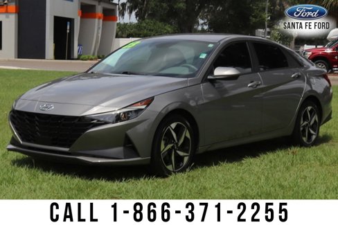 Used 2023 Hyundai Elantra SEL w/ Convenience Package image 4