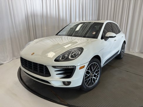 Certified 2018 Porsche Macan Sport Edition image 1