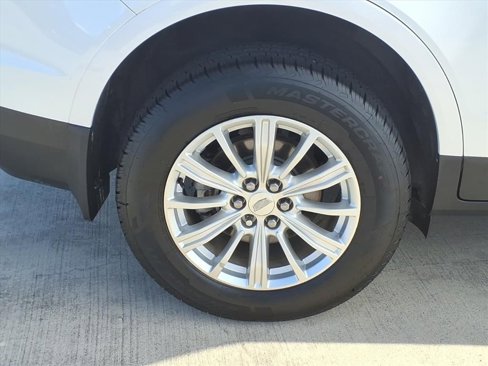 Used 2018 Cadillac XT5 FWD image 13