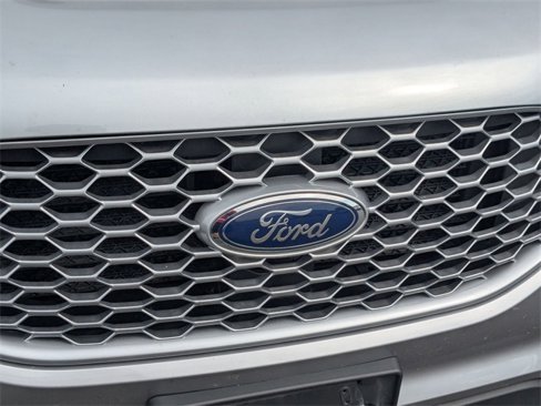 Used 2024 Ford Edge SEL image 11