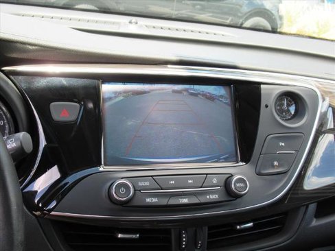 Used 2019 Buick Envision Essence image 23