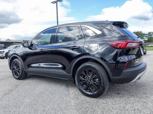Used 2023 Ford Escape Active image 11