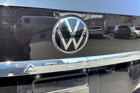 Used 2022 Volkswagen Atlas SE w/ Black Wheel Package image 29
