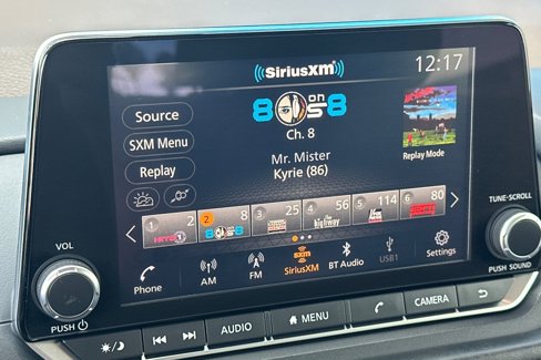 Used 2023 Nissan Rogue SV image 39
