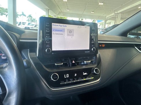 Used 2021 Toyota Corolla SE image 10