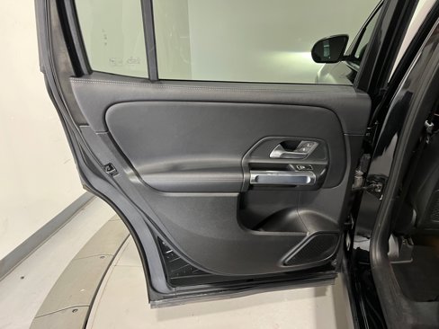 Used 2020 Mercedes-Benz GLB 250 4MATIC image 56