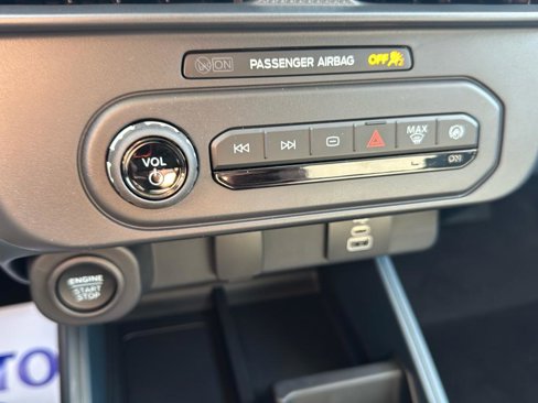 New 2025 Ford Maverick XLT w/ XLT Luxury Package image 21