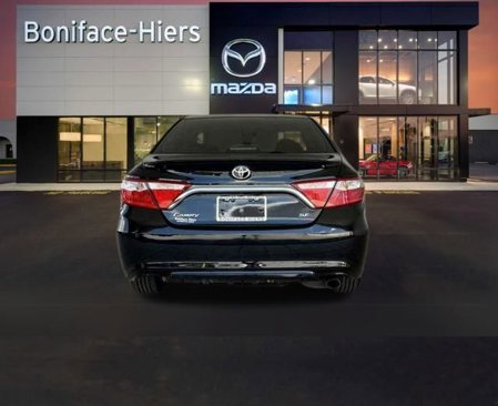 Used 2016 Toyota Camry SE image 25