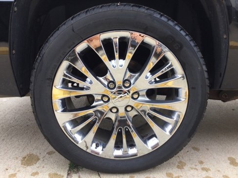Used 2011 Cadillac Escalade ESV Premium image 6