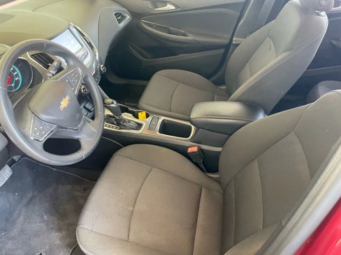 Used 2018 Chevrolet Cruze LT w/ Convenience Package image 20