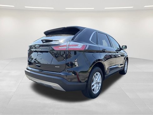 Used 2022 Ford Edge SEL w/ Convenience Package image 5