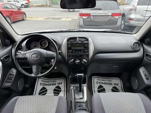 Used 2005 Toyota RAV4 4WD image 13