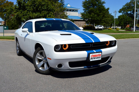 Used 2018 Dodge Challenger SXT image 17