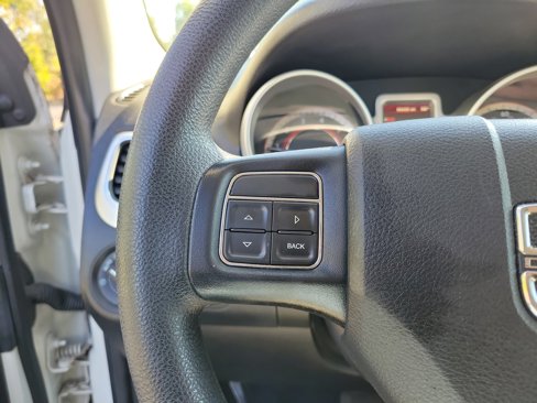 Used 2017 Dodge Journey SXT w/ Comfort/Convenience Group image 22