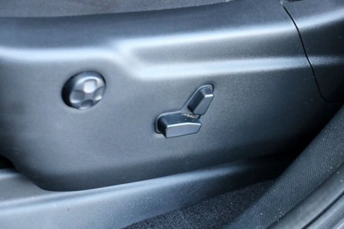 Used 2020 Jeep Grand Cherokee Altitude image 19
