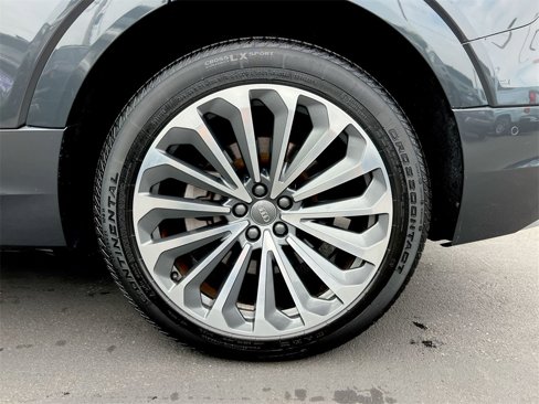 Used 2019 Audi e-tron Prestige w/ Prestige Package image 27