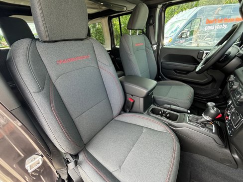 New 2025 Jeep Wrangler Unlimited Rubicon image 16