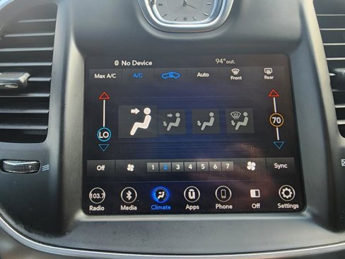 Used 2019 Chrysler 300 Touring w/ Sport Appearance Package image 16