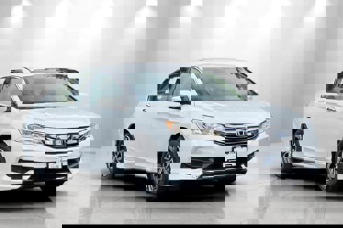 Certified 2017 Honda Accord LX image 9
