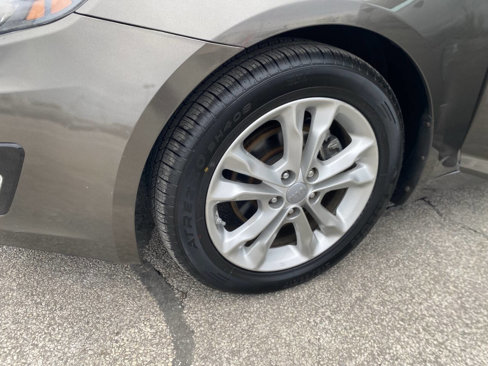 Used 2013 Kia Optima LX image 9
