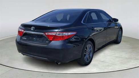 Used 2015 Toyota Camry SE image 6