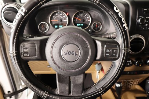 Used 2015 Jeep Wrangler Sahara image 3