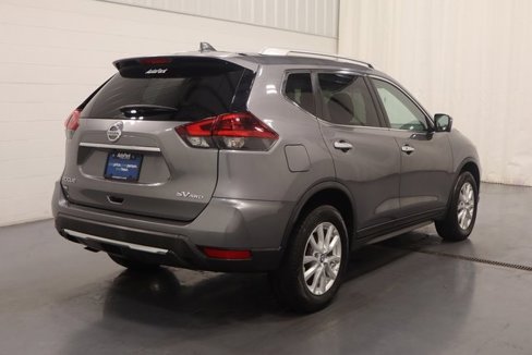 Used 2018 Nissan Rogue SV w/ Premium Package image 8