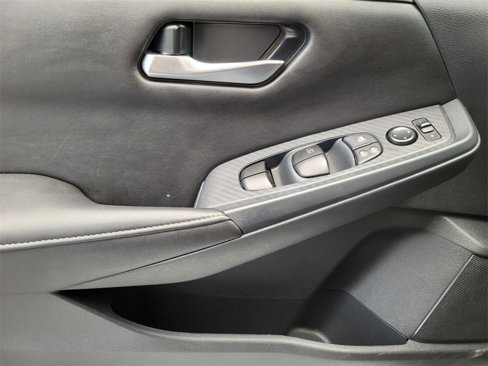 Used 2024 Nissan Sentra SV image 32