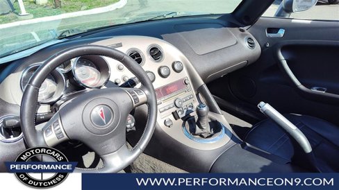 Used 2008 Pontiac Solstice Convertible w/ Preferred Package image 9