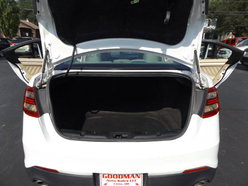 Used 2013 Ford Taurus SE image 27