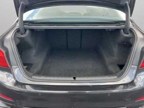 Used 2019 BMW 540i w/ Convenience Package image 35