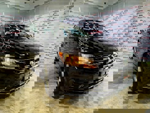 Used 2018 Volkswagen Passat 2.0T S w/ Driver Assistance Package image 5