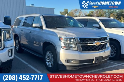 Used 2017 Chevrolet Suburban LT w/ Luxury Package image 1