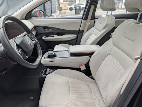 Used 2023 Nissan Ariya AWD image 10