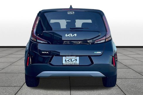 Used 2023 Kia Soul EX image 4