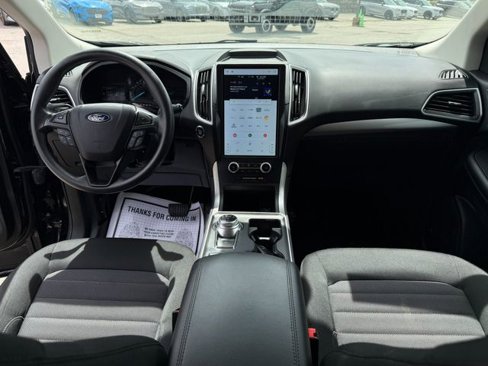 Used 2023 Ford Edge SE w/ Black Appearance Package image 15