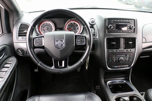Used 2016 Dodge Grand Caravan SXT image 18