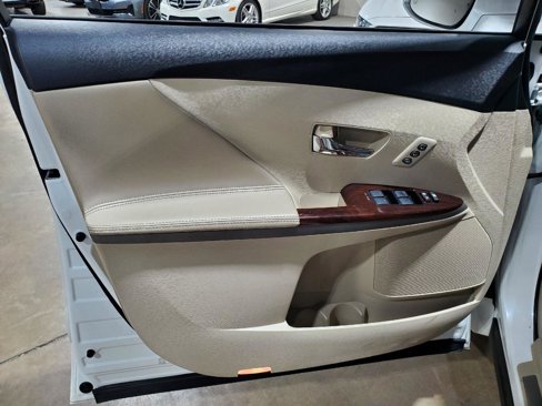 Used 2013 Toyota Venza XLE image 8