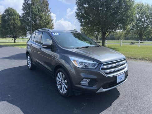 Used 2017 Ford Escape Titanium image 19