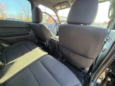 Used 2011 Ford Escape XLT image 18