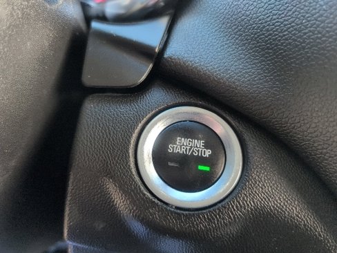 Used 2018 Chevrolet Equinox LT image 30