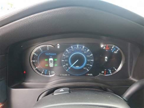 Used 2017 Cadillac Escalade Luxury image 22