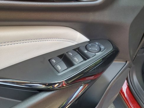 New 2025 Chevrolet Trax LT w/ Driver Confidence Package image 12