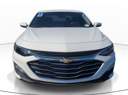 Used 2024 Chevrolet Malibu LT image 2
