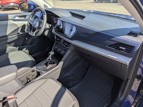 Certified 2022 Volkswagen Taos SE image 34