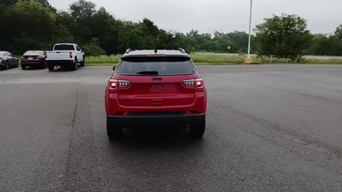 Used 2018 Jeep Compass Latitude w/ Popular Equipment Group image 7