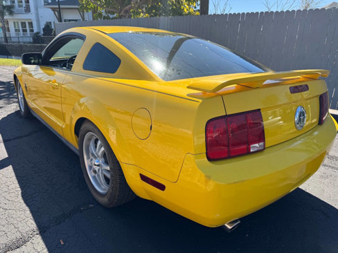 Used 2006 Ford Mustang Premium image 9