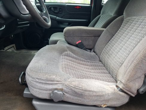 Used 1998 Chevrolet S10 Pickup LS w/ Preferred Equipment Group image 7